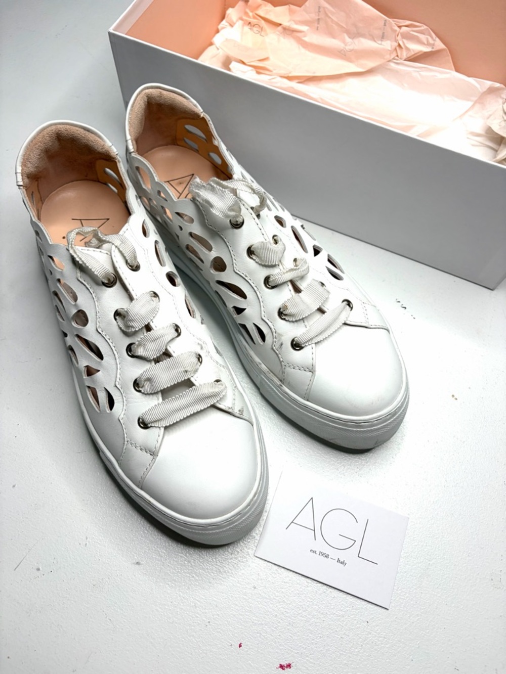 Attilio Giusti Leombruni White Sneakers Sz 38